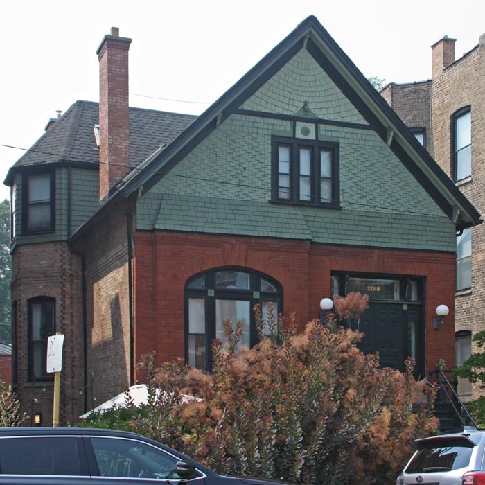 2018 N Seminary Ave