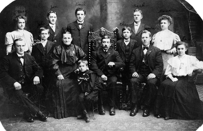 Lorr Family 1908